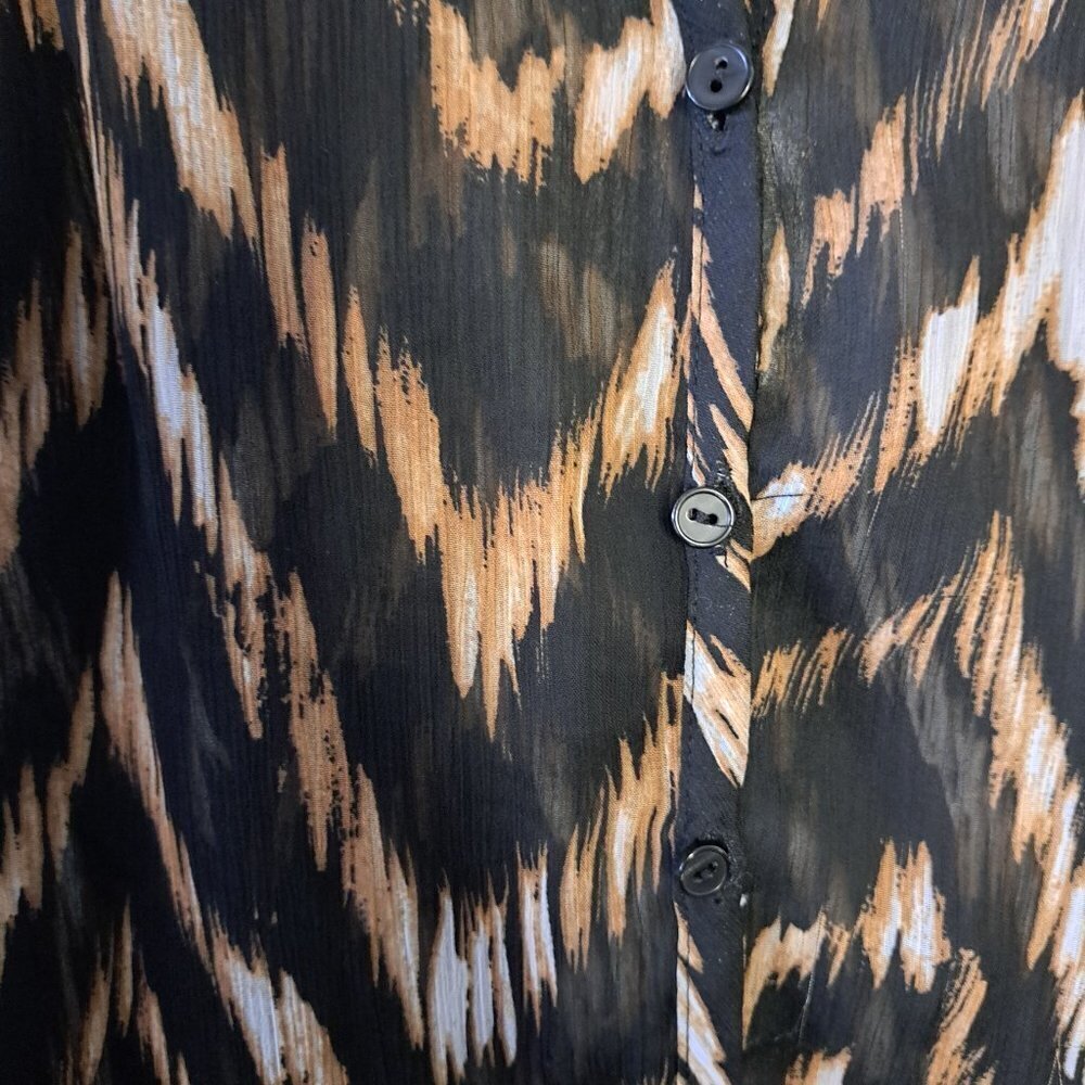 Liz Claiborne Sheer Animal Print Sleeveless Button Down Top Size XL - Picture 3 of 3